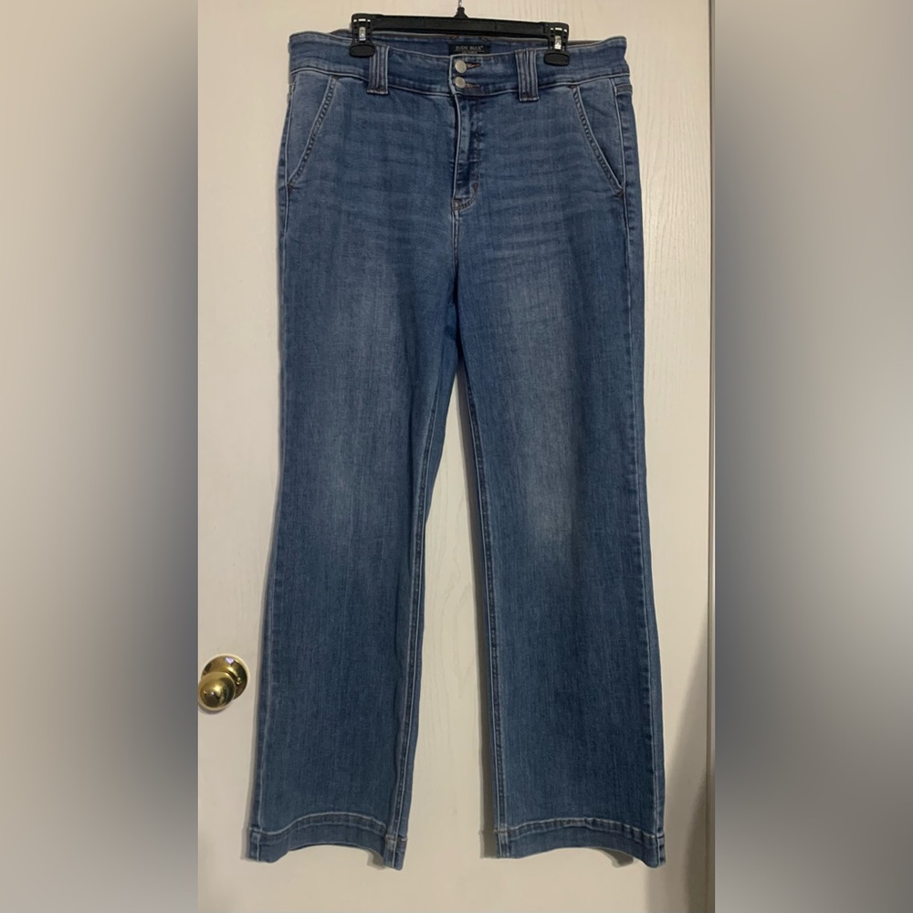 Judy Blue Wide Leg Jeans in Medium Blue Wash - Picture 2 of 6